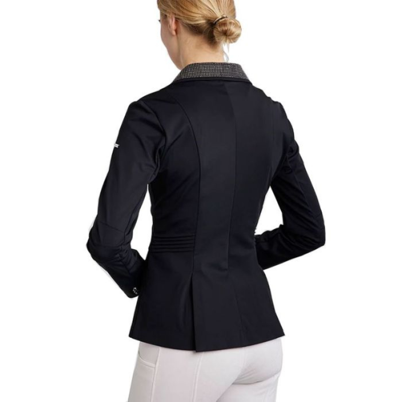 Montar Wedstrijdjas Kately